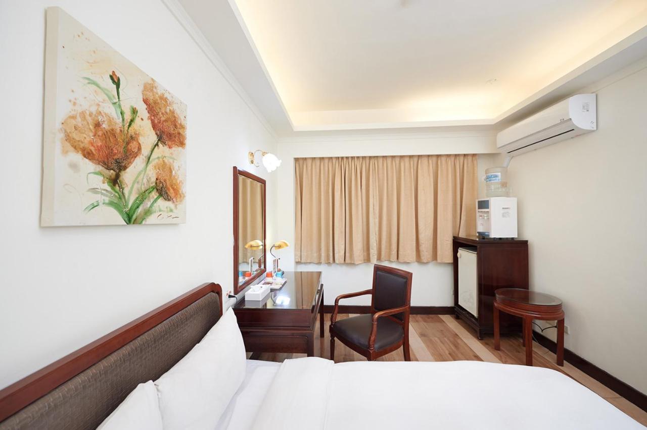 Peach Hotel Sin-ču Exteriér fotografie