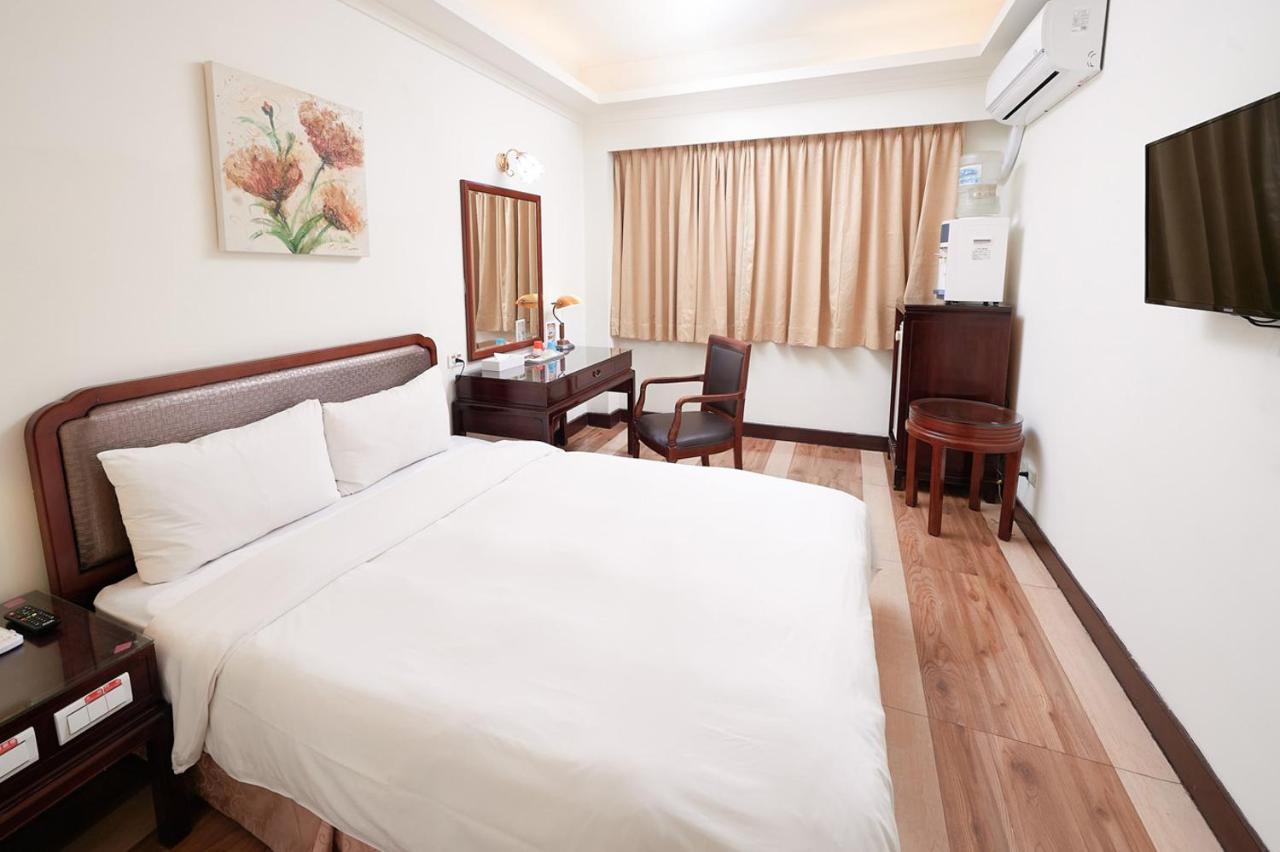 Peach Hotel Sin-ču Exteriér fotografie